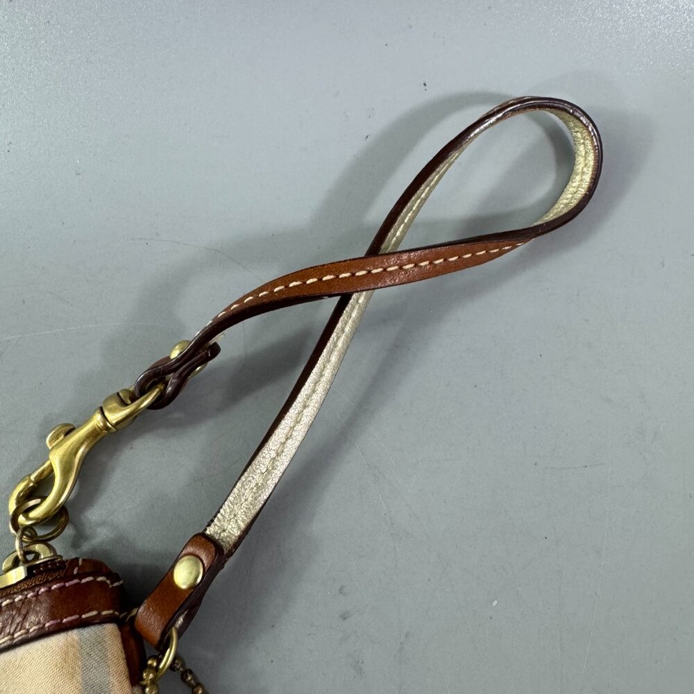 Coach Tattersall Wristlet 40990 Plaid Metallic handle Metal tag charm cream - Picture 10 of 15